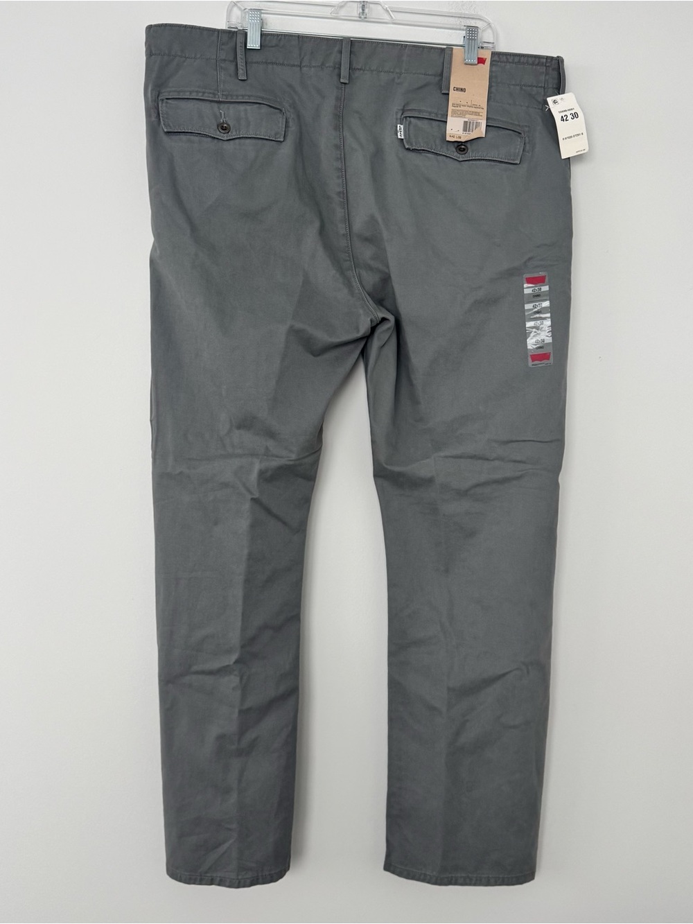 NWT Levi's Chino Pants Mens 42x30 Regular Fit Tapered Leg Olive Gray Flat Front - Picture 4 of 8